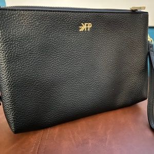 Freshly picked classic zip pouch